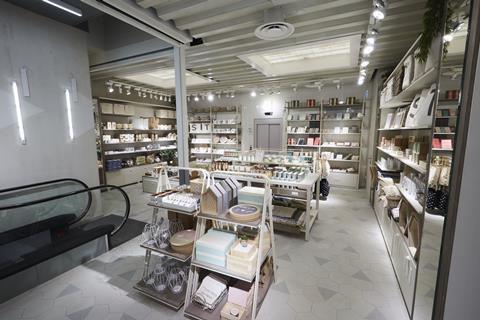 Steel pillars dominate, intended to reflect the store’s industrial-meets-artist’s-studio environment